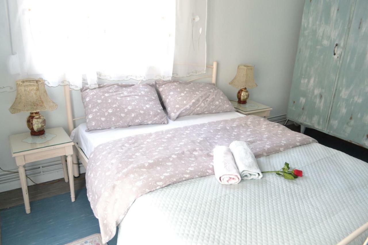 Agia Sofia'S Down Town Flat Apartment Tesalonika Bagian luar foto