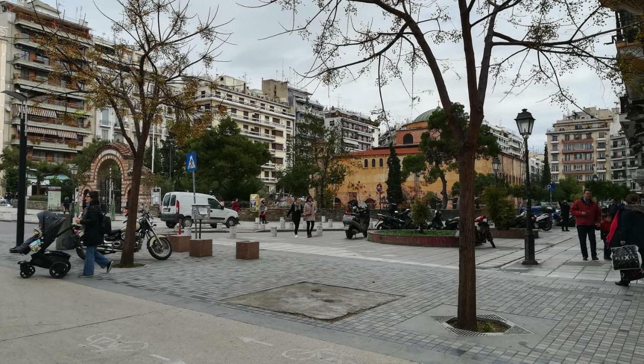 Agia Sofia'S Down Town Flat Apartment Tesalonika Bagian luar foto