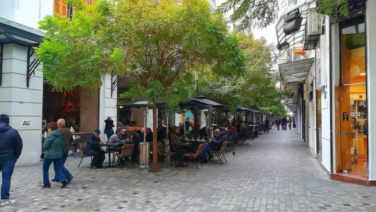 Agia Sofia'S Down Town Flat Apartment Tesalonika Bagian luar foto