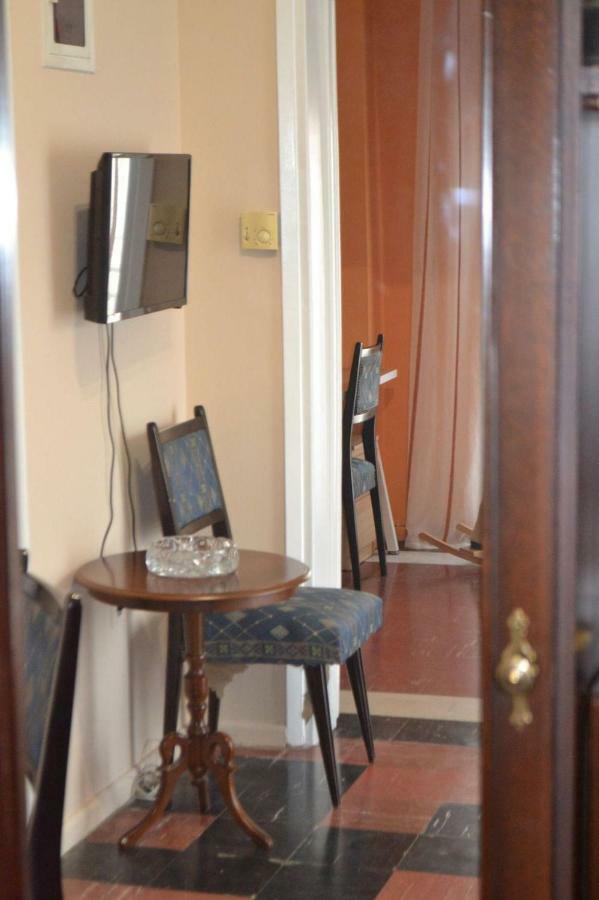 Agia Sofia'S Down Town Flat Apartment Tesalonika Bagian luar foto