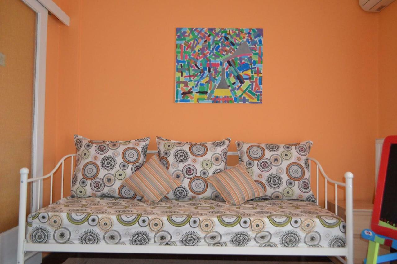 Agia Sofia'S Down Town Flat Apartment Tesalonika Bagian luar foto