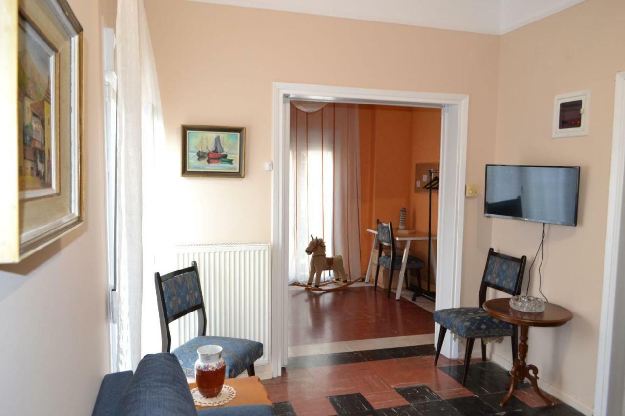 Agia Sofia'S Down Town Flat Apartment Tesalonika Bagian luar foto