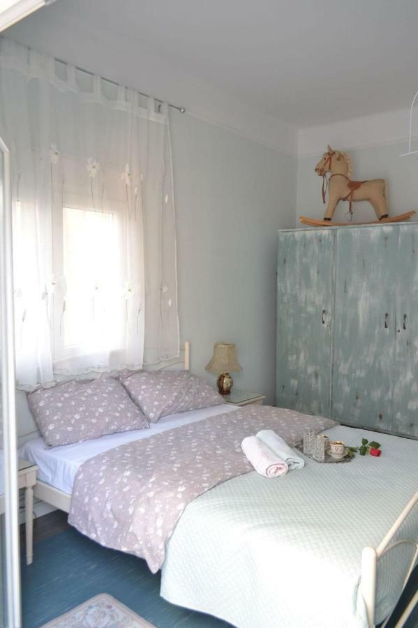 Agia Sofia'S Down Town Flat Apartment Tesalonika Bagian luar foto