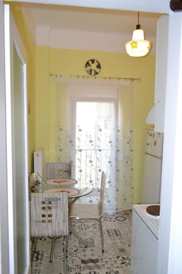 Agia Sofia'S Down Town Flat Apartment Tesalonika Bagian luar foto